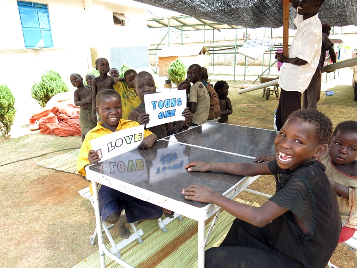 Youngone Trading Company helps Uganda, Africa