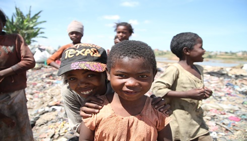 A Bushman Doctor and the Island People